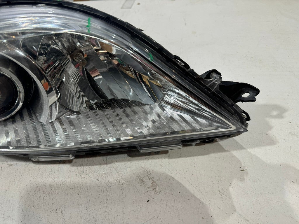 Headlight Damaged 2011-2019 Toyota Sienna Right RH Passenger 3457NAK-CF OEM