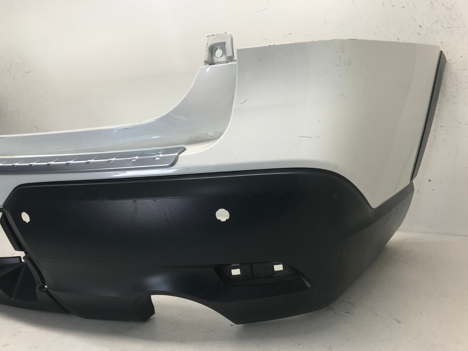Rear Bumper Cover Subaru Ascent Base/Lted/Premium w/Sensor Hole White 19-21 OEM