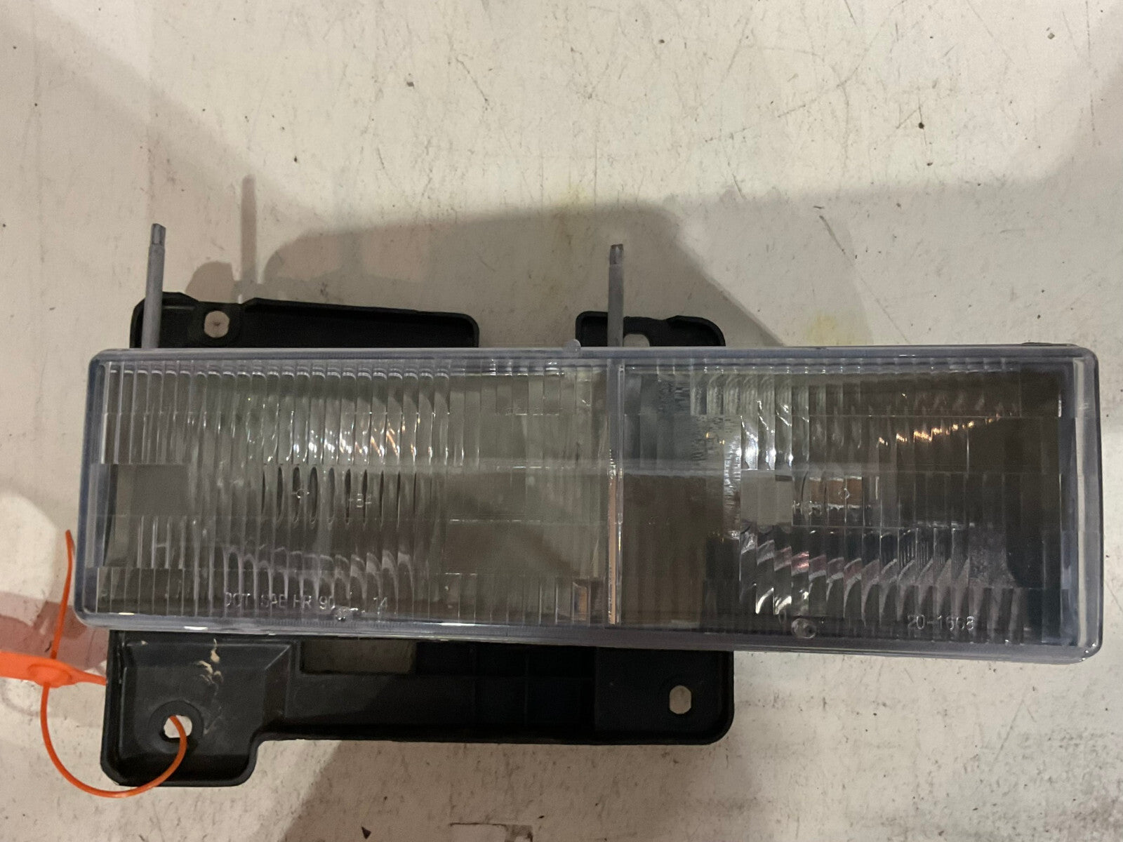 Headlight Damaged Right Passenger RH 1988-2000 Chevrolet Pickup 20-1668-00-1 OEM