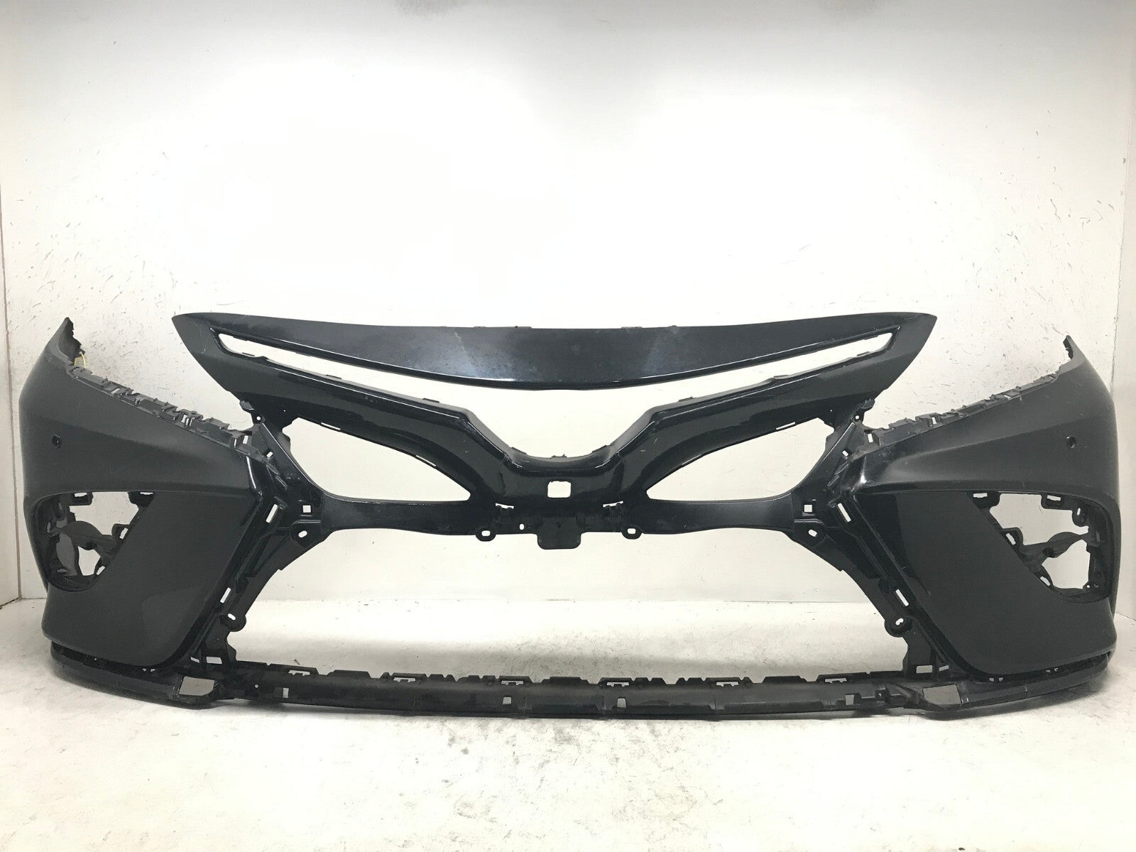 Front Bumper Cover Black 2018-2020 Toyota Camry SE/XSE/Hybrid SE 52119-06E20 OEM