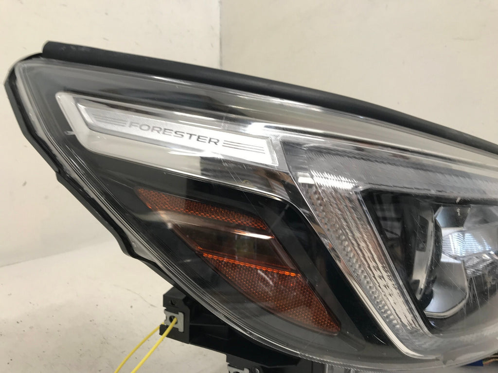 Headlight Damaged Passenger Right RH Subaru Forester 2019 2020 OEM