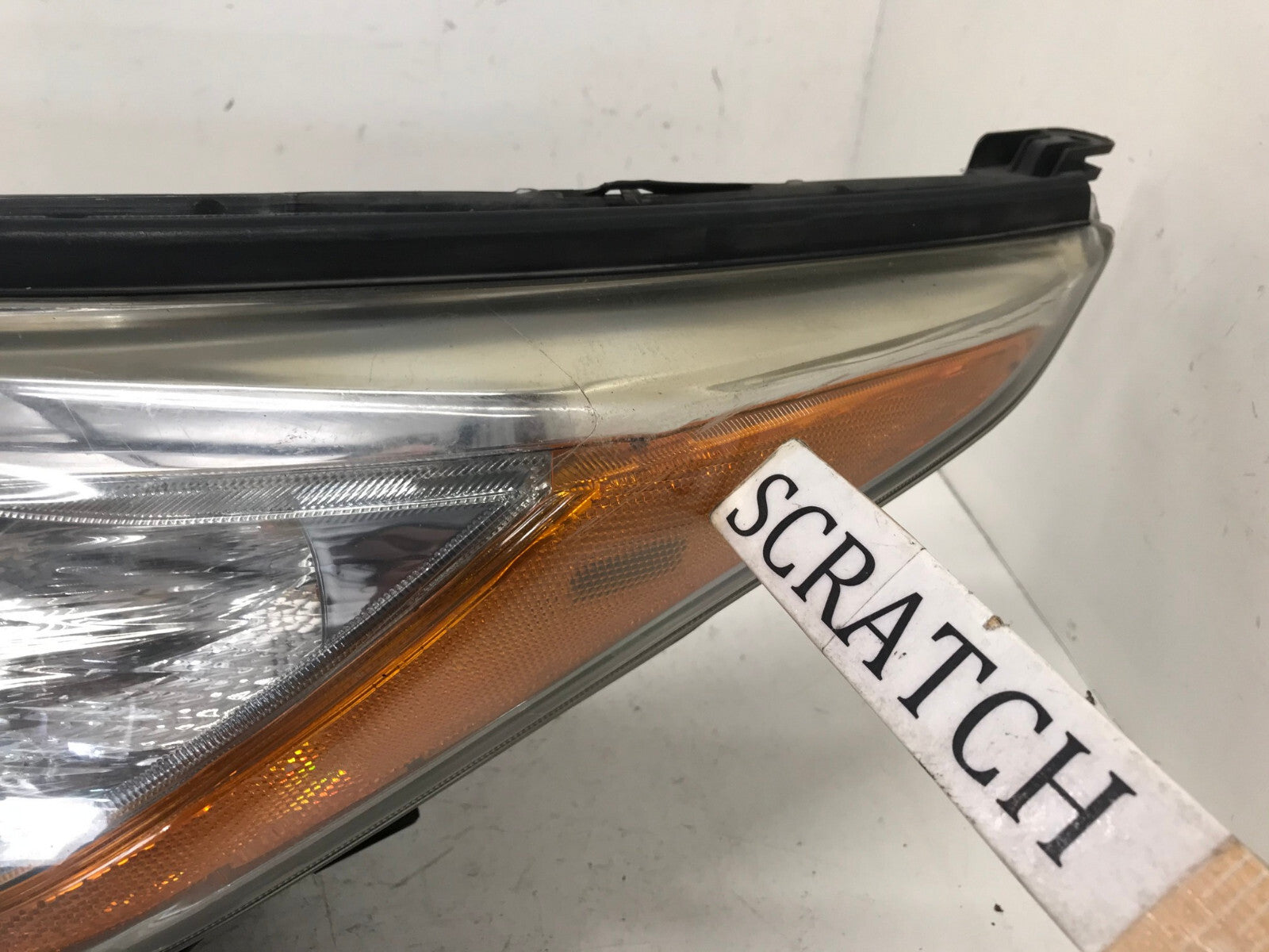 Headlight Damaged Driver LH 2014 2015 2016 Toyota Highlander 3.5L 81110-E250 OEM