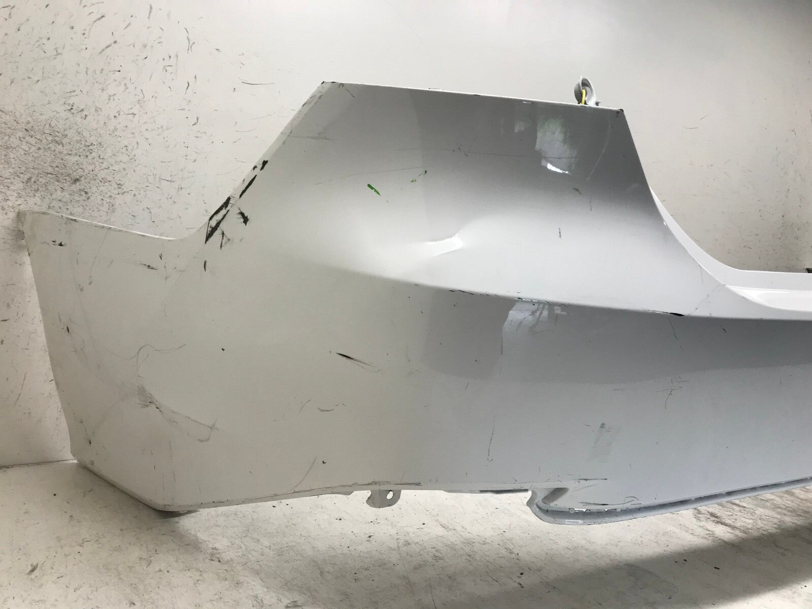 Rear Bumper Cover 040 2018-2020 Toyota Camry L/LE/XLE/Hybrid LE 52159-06B30 OEM