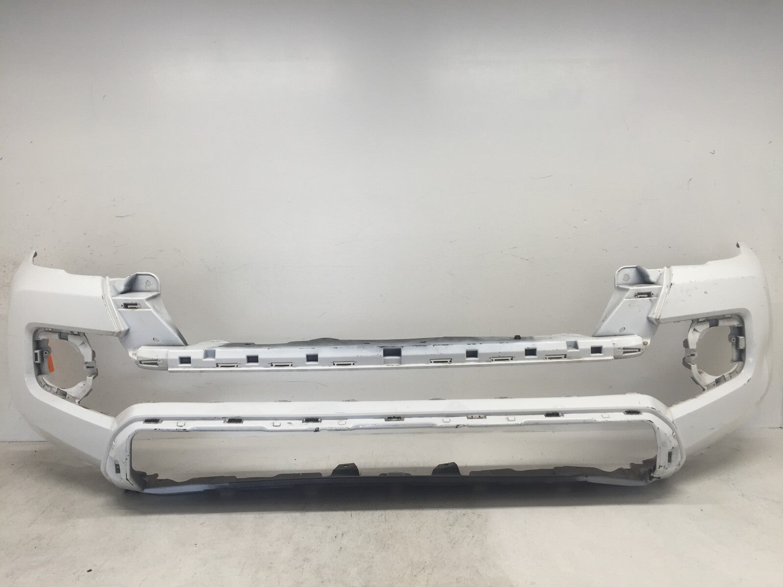 Front Bumper Cover Toyota Tacoma SR SR5 Limited 2016-2019 52119-04220 OEM3