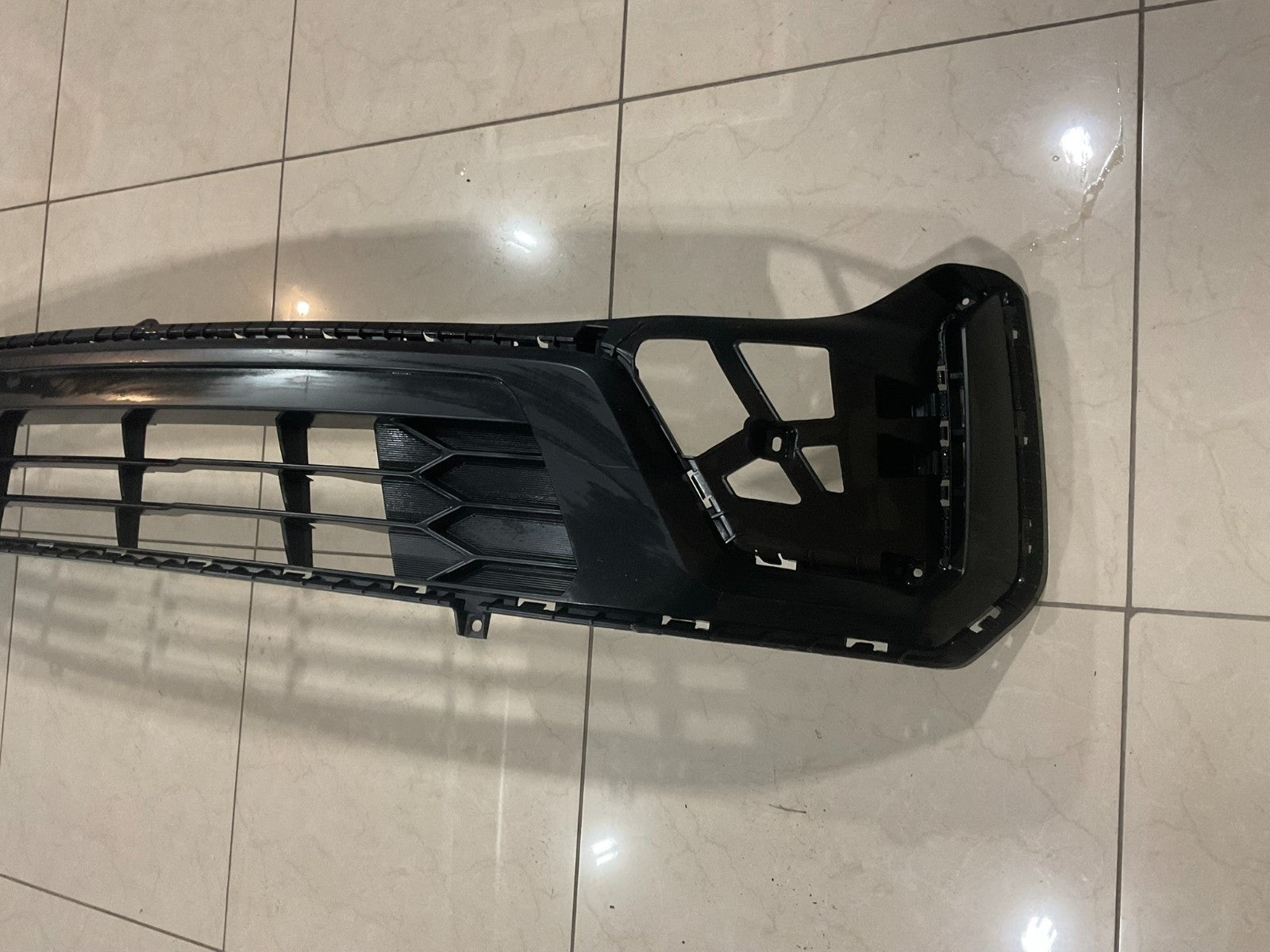 Grill Grille Black 2021 - 2023 Kia Sorento 86531+r5300 OEM