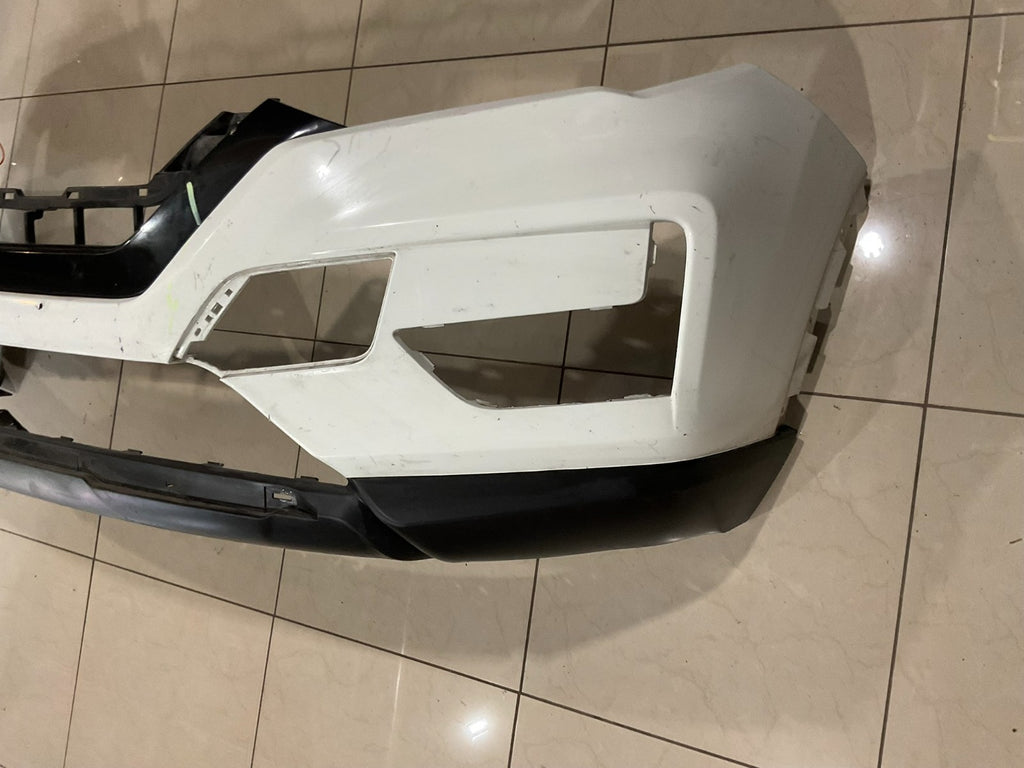 Front Bumper Cover White Nissan Rogue S SL SV SV Hybrd 17-19 62022+6fl0h OEM