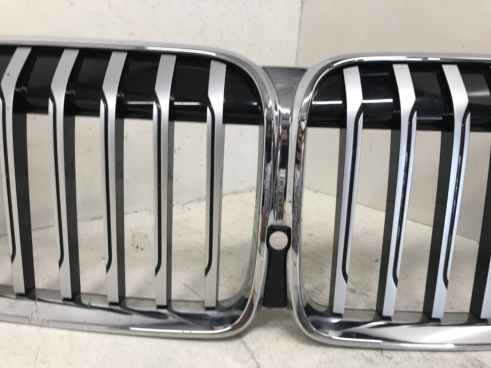 Grille Grill BMW G11 G12 730d 730dX 730i 730Ld 730LdX 730Li 51138494817 OEM