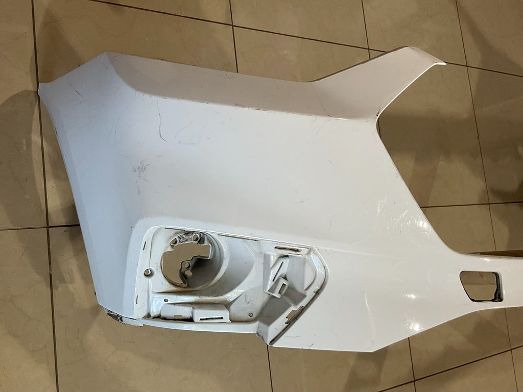 Front Bumper Cover White 2018-2021 Chevrolet Traverse 23234804 OEM