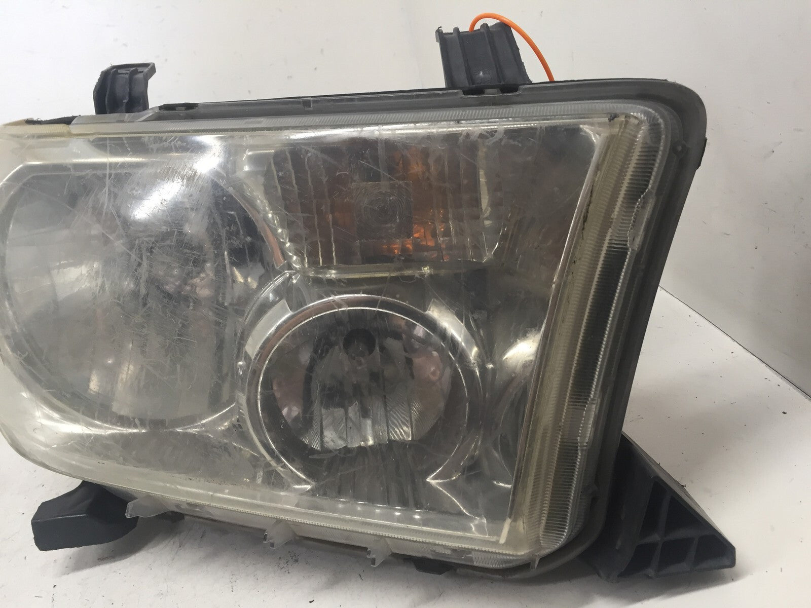 Headlight Damaged Halogen Passenger RH Toyota Sequoia Tundra 2008-2013 OEM2