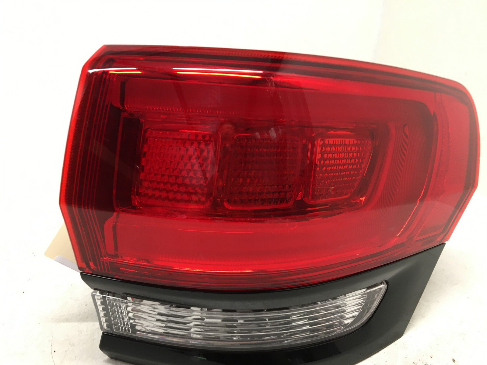 Tail light Damaged Right Passenger RH Jeep Grand Cherokee 14-17 P68217432AE OEM