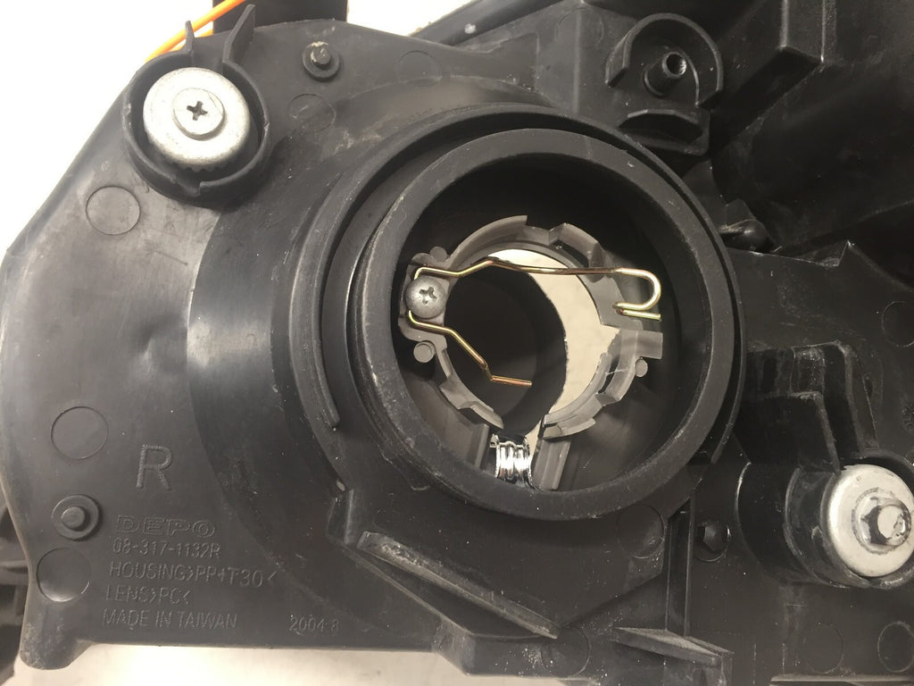Headlight Damaged Headlamp Passenger Right RH Honda Pilot 03-05 33101S9VA01 OEM