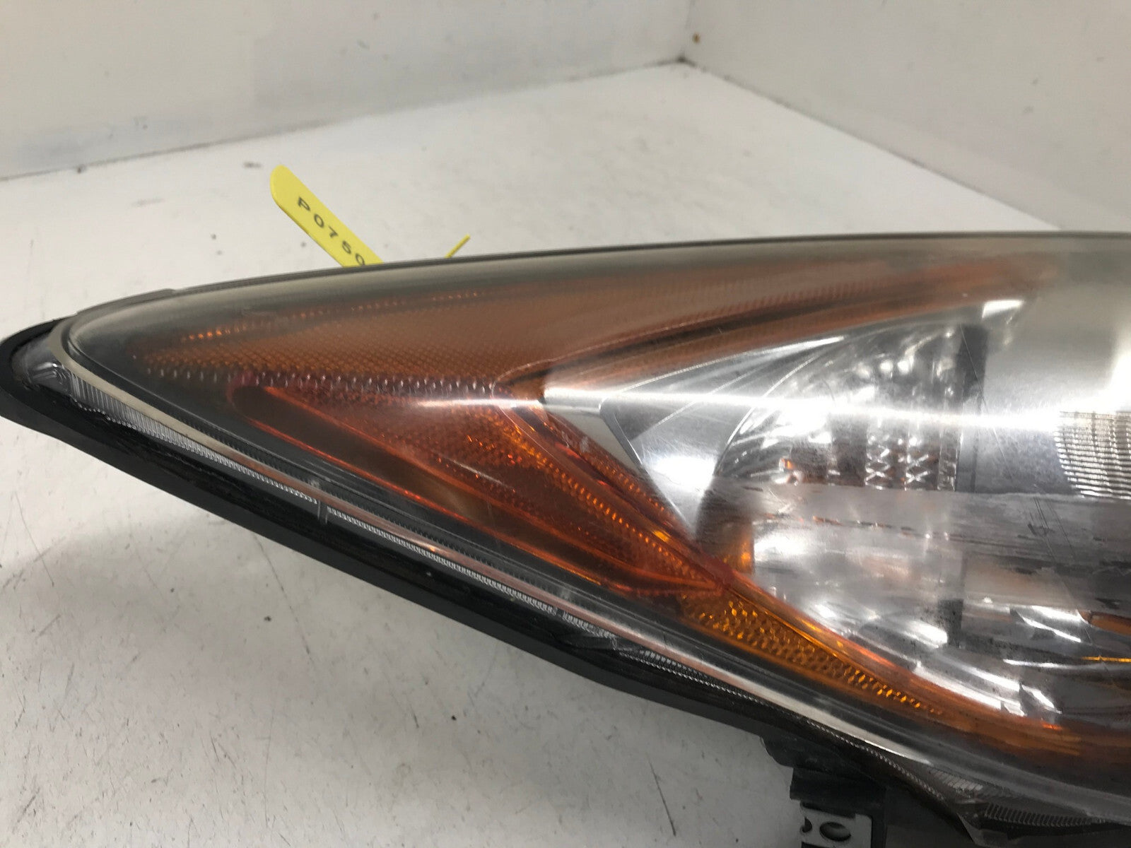 Headlight Damaged Right passenger RH Mazda 3 Speed 2010-2013 BBM4-51030 OEM
