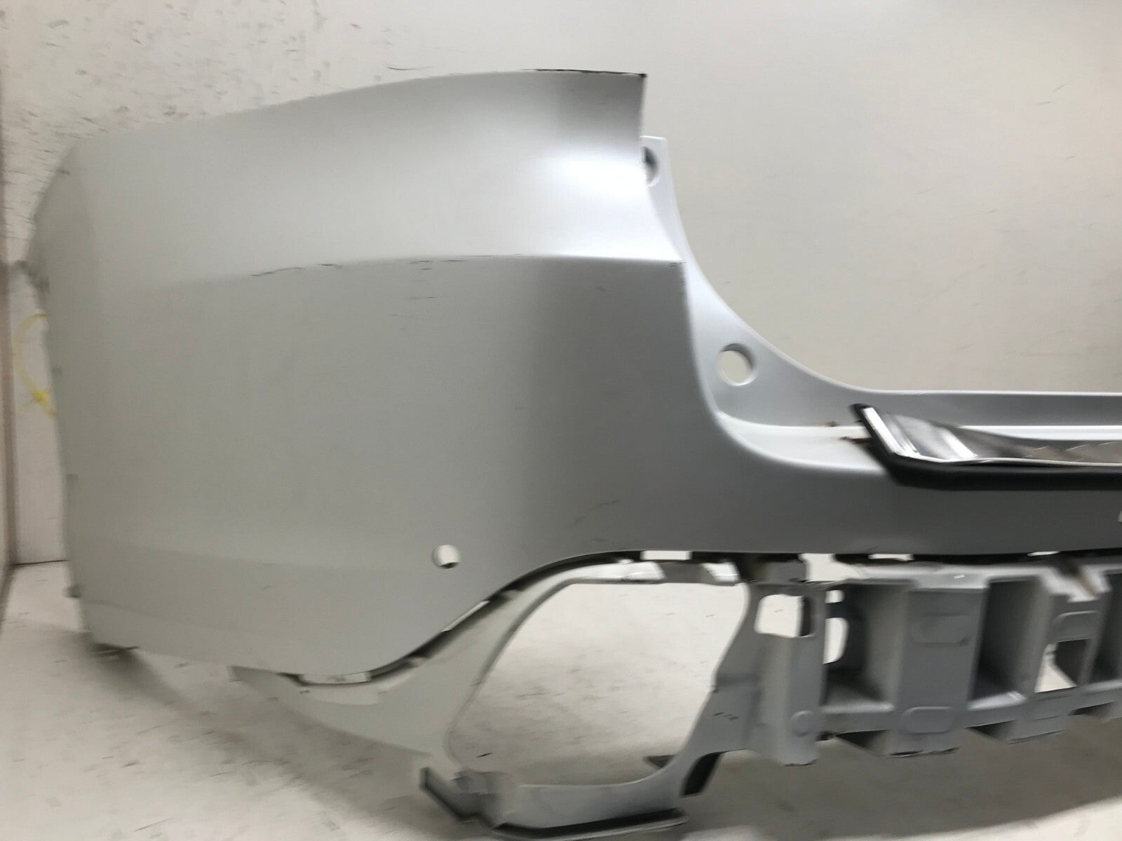 Rear Bumper Cover 070 Toyota Highlander LE Limited Hybrid 14-18 52159-0E060 OEM