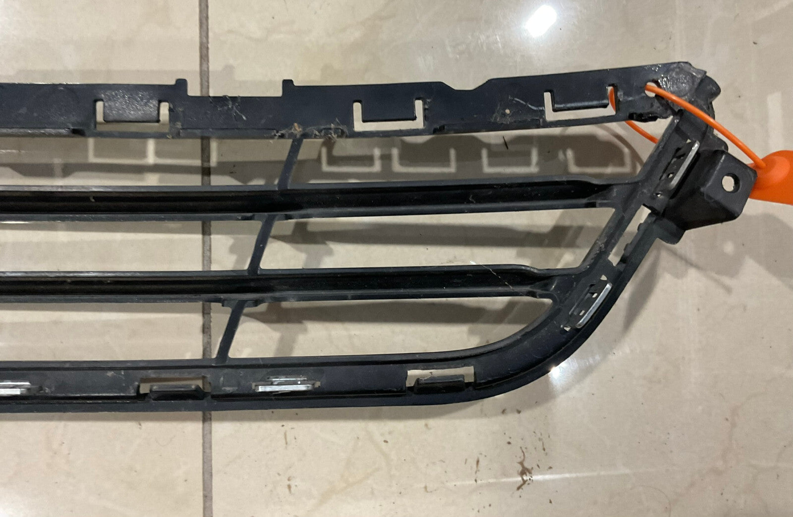 Grill Grille Black 2013-2016 Ford Fusion ds7317b96838w OEM