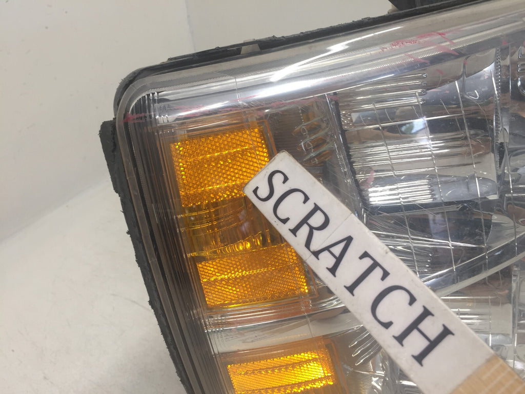 Headlight Damaged Rights RH Chevy Silverado 1500 2500 3500 07-13 22853028 OEM