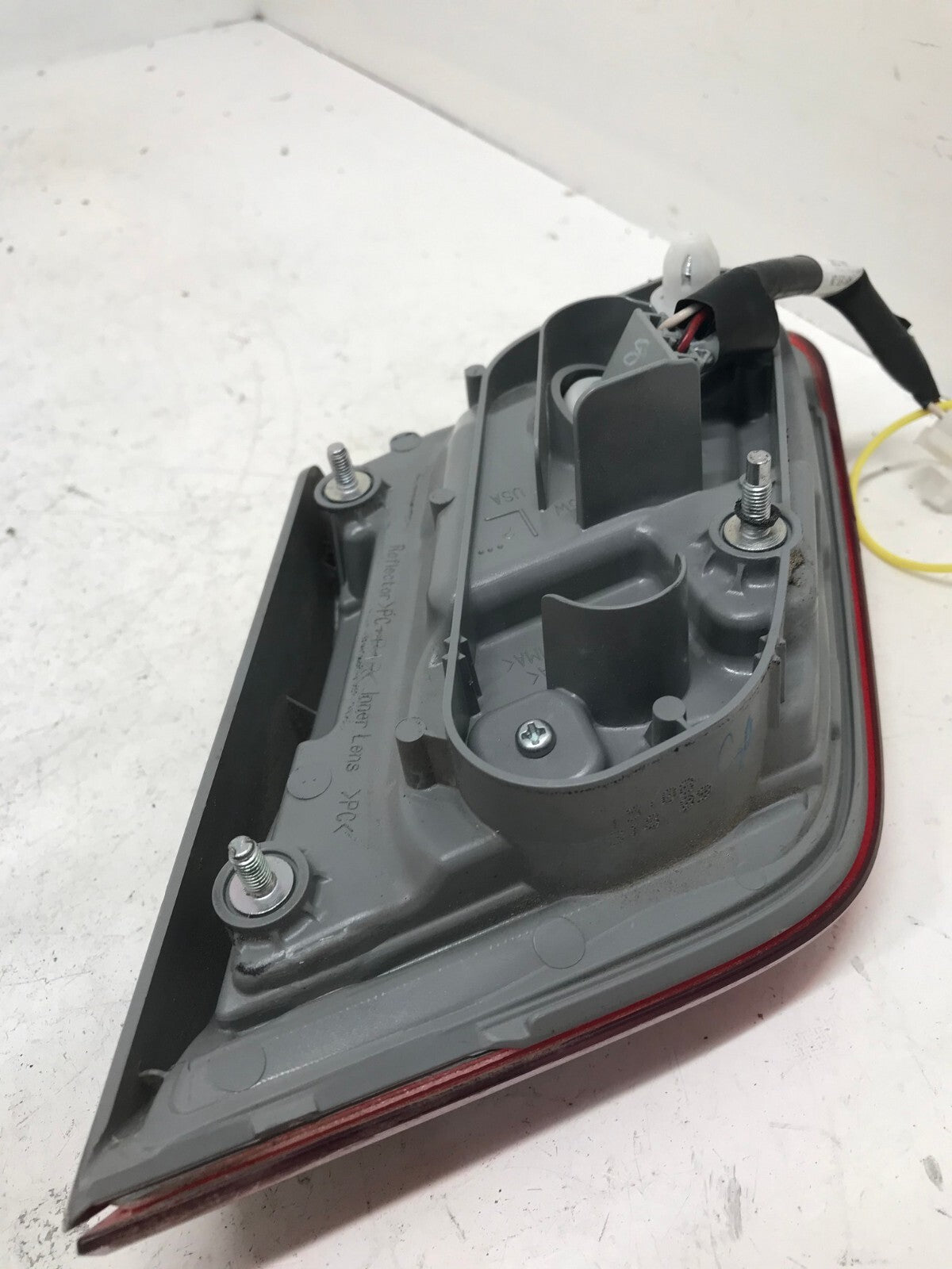 Tail light Damaged Left Driver LH Toyota Camry 2010-2011 8158133170 OEM