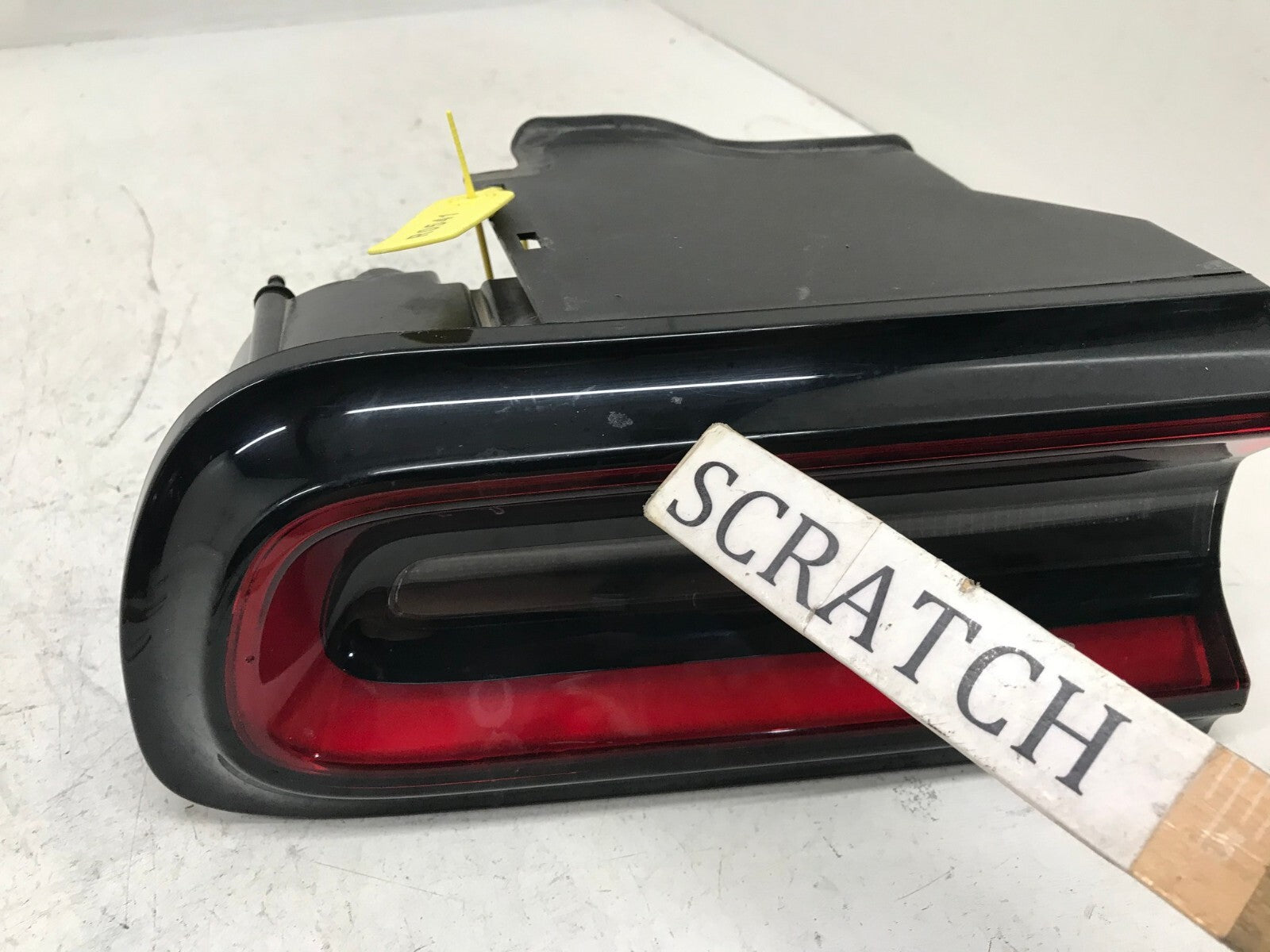 Tail light Damaged Driver LH Left 15-23 Dodge Challenger 68403955-AC OEM