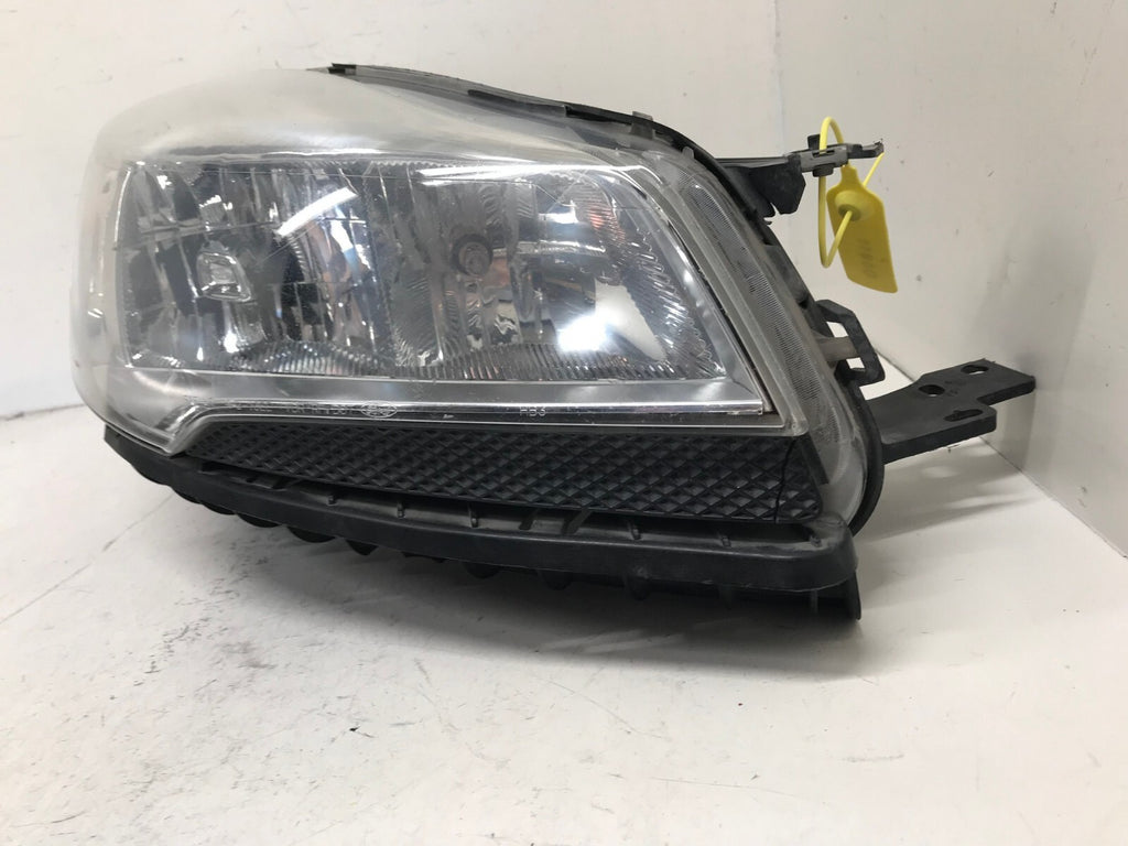 Headlight Damaged Halogen RH Right Ford Escape SE 2013-2016 CJ54-13W029-A OEM