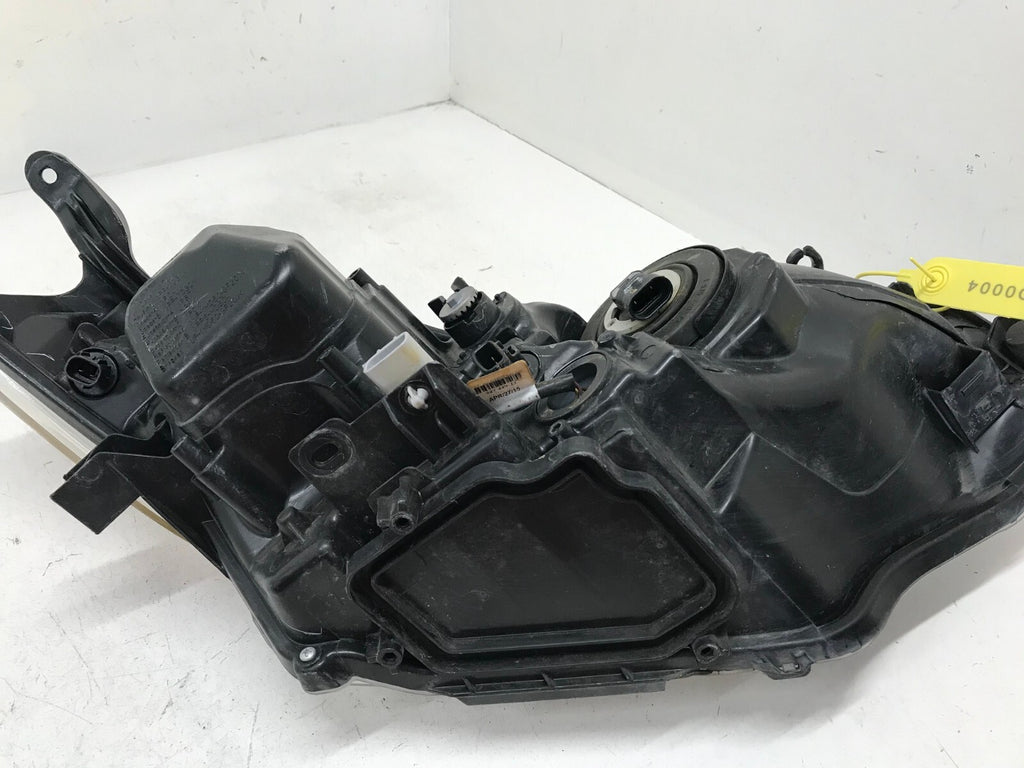 Halogen Headlight Damaged Driver LH Toyota Corolla 2014 - 2016 81150-02E60 OEM