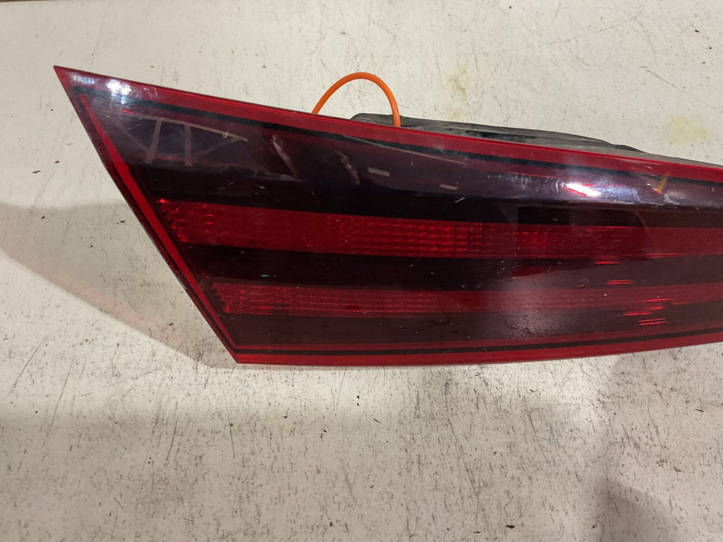 Tail light Damaged Left Driver LH 14-16 Nissan Rogue 08-315-1984L-F OEM