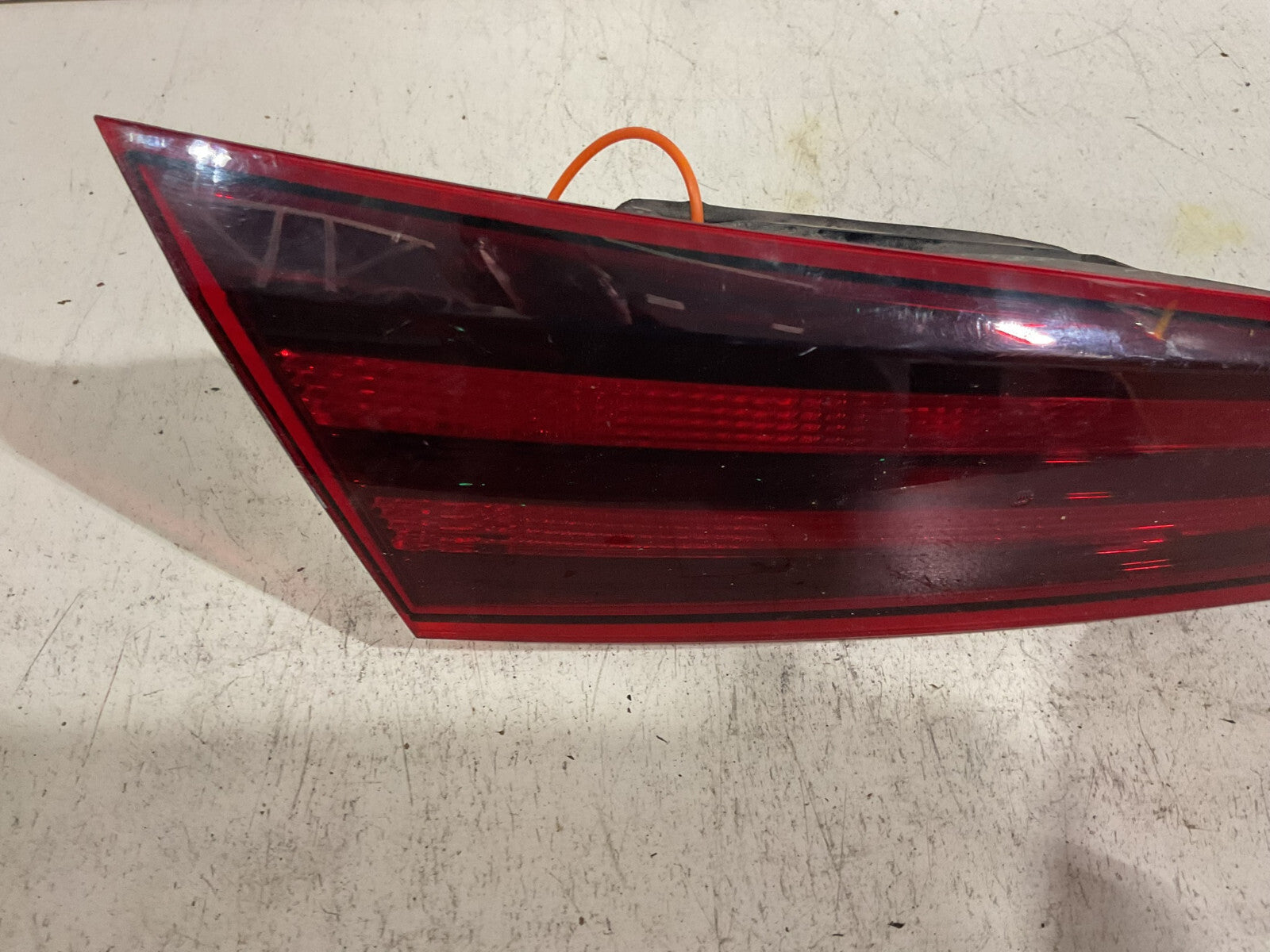 Tail light Damaged Left Driver LH 14-16 Nissan Rogue 08-315-1984L-F OEM
