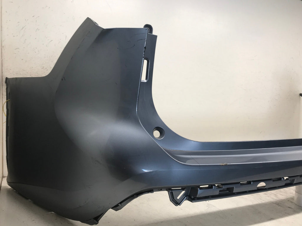 Rear Bumper Cover Silver 20-21 Toyota Highlander L/LE/XLE/Hybrid 52159-0E170 OEM