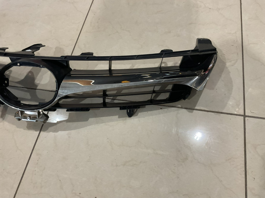 Grill Grille Silver/Black 2015 2016 2017 Toyota Camry CAPA