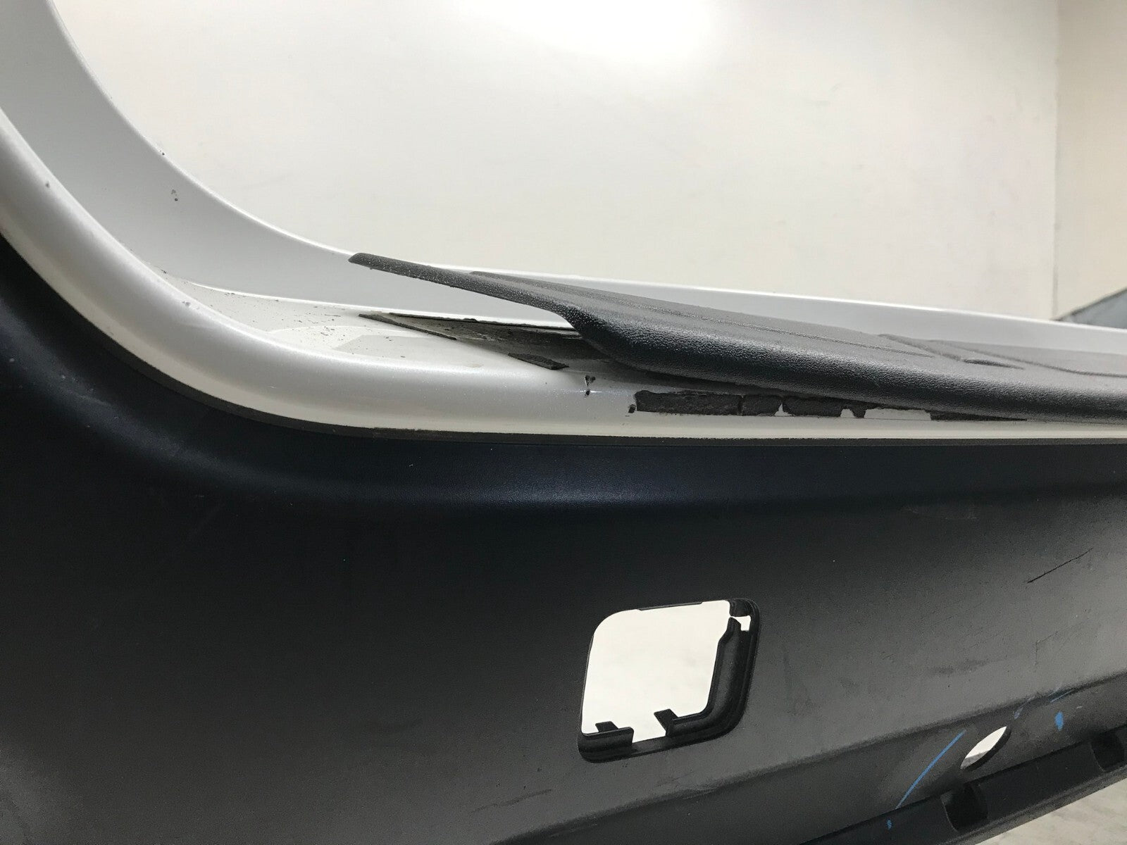 Rear Bumper Cover White Subaru Outback 2020 57704AN31A OEM
