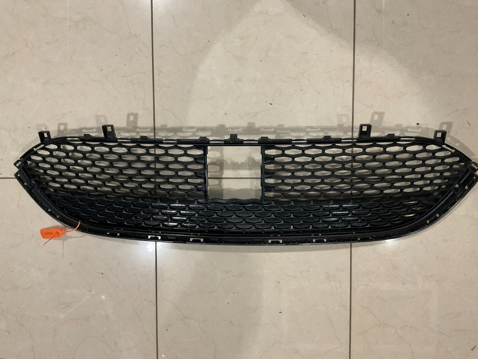Grille Grill Black Chrysler Pacifica 2017-2020 68259199aa OEM