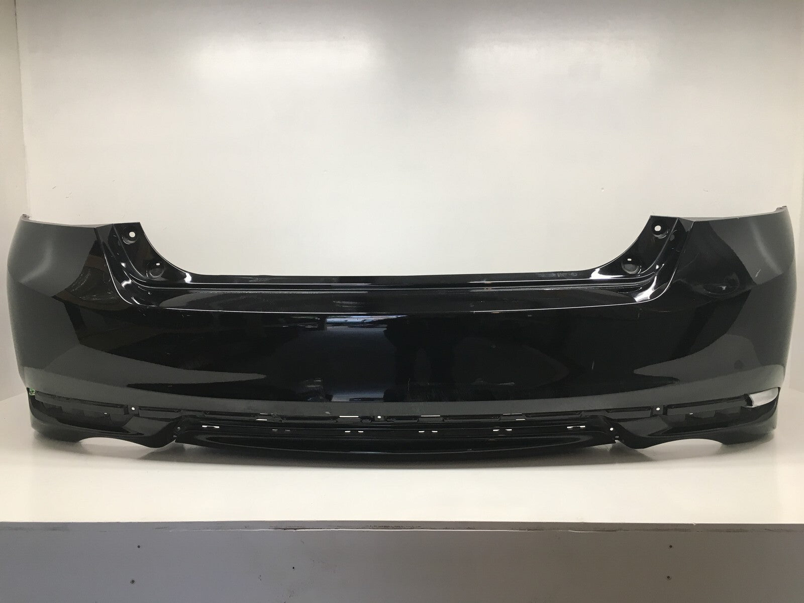 Rear Bumper Cover Honda Accord EX/LX/EX-L (Single Exhaust) 2016-2017 Original