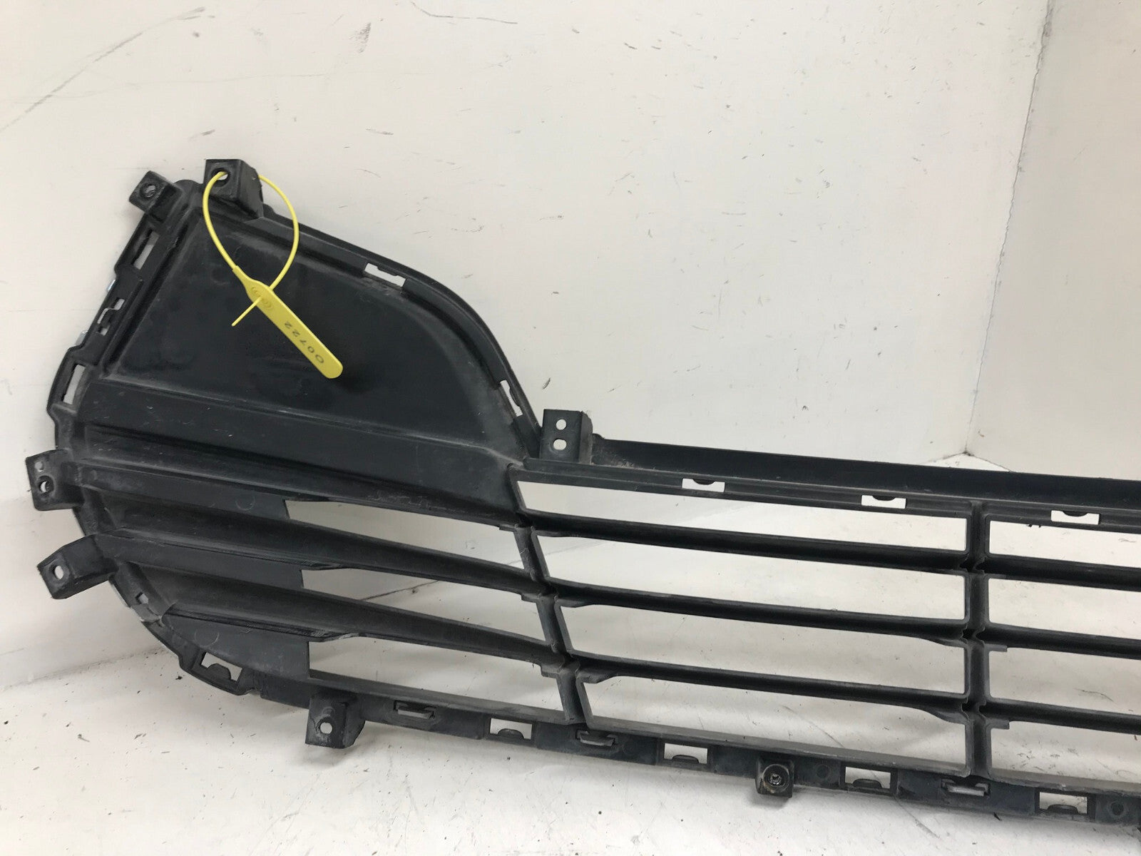 Grill Grille Hyundai Tucson 2010-2011 86561-2V010 OEM