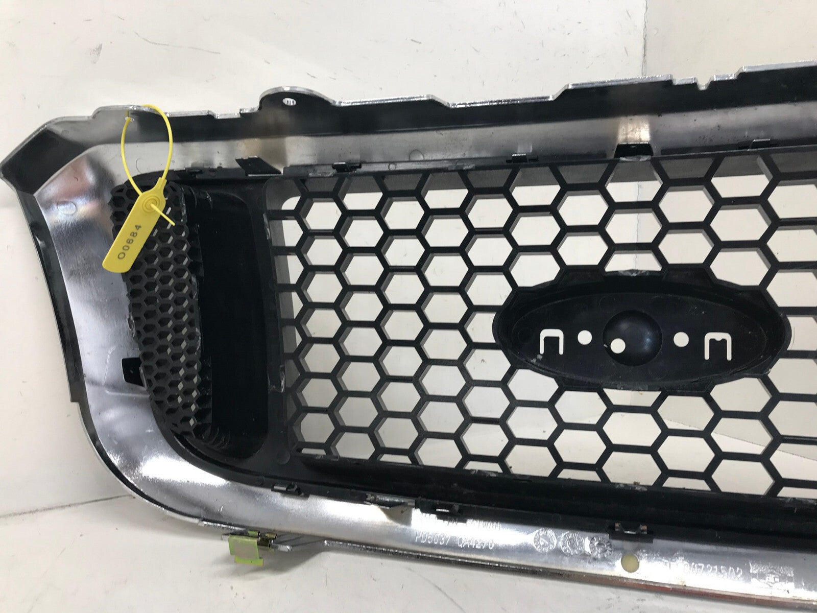 Grill Grille Ford Ranger 2004-2005 CAPA