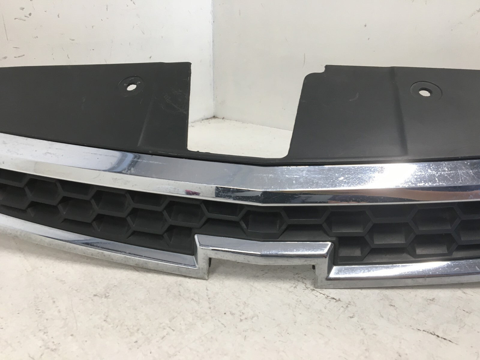 Grille Grill Chevy Cruze 2011-2014 96981100 OEM