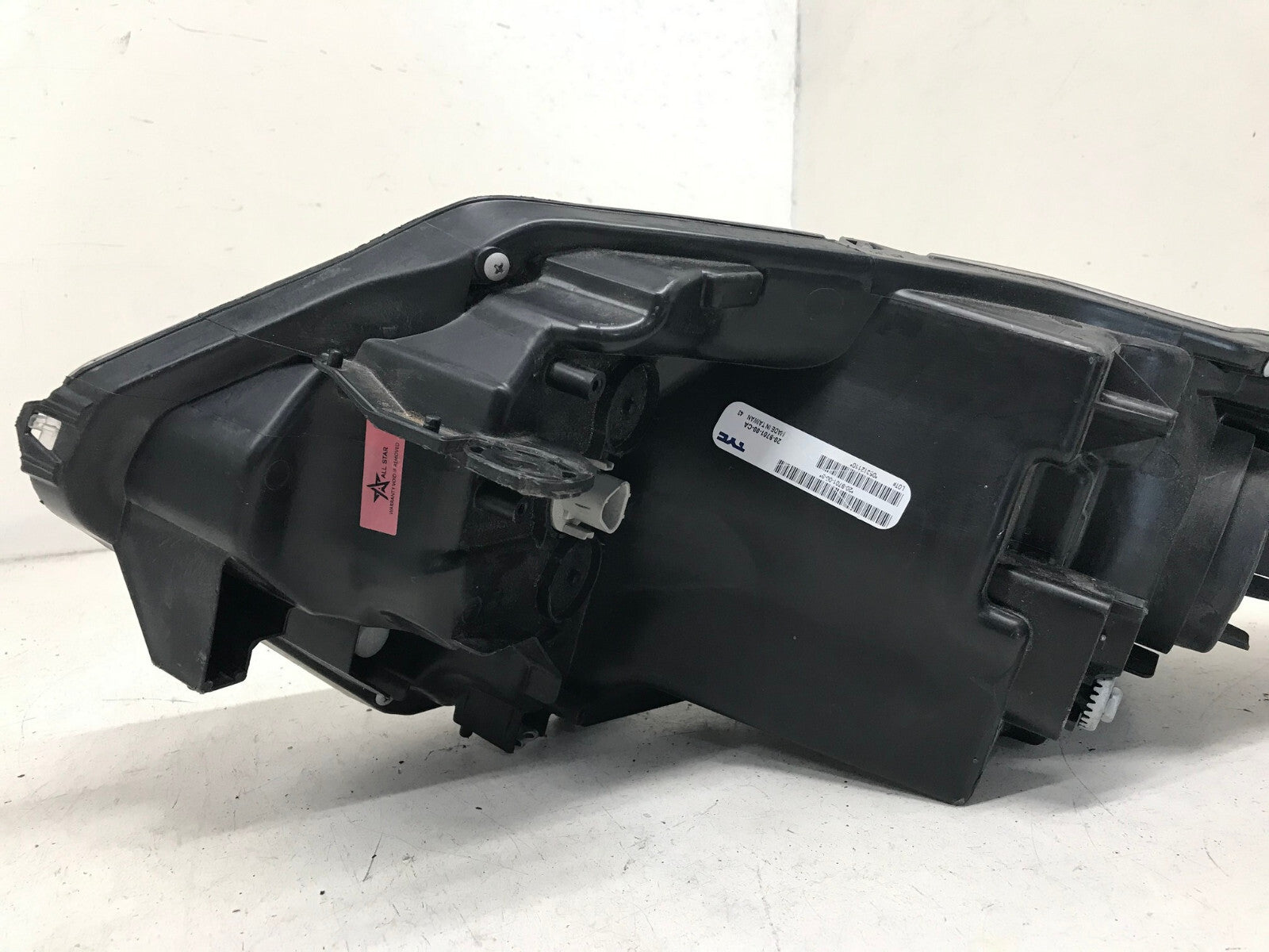 Headlight Damaged Passenger Right RH Honda HR-V 2016-2018 CAPA