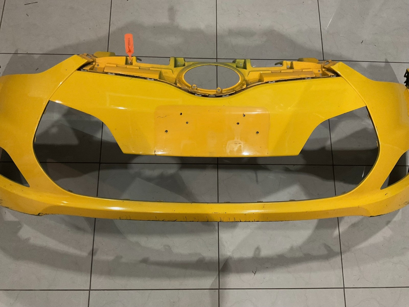 Front Bumper Cover Yellow Hyundai Veloster 2012-2017 86511+v20000 OEM