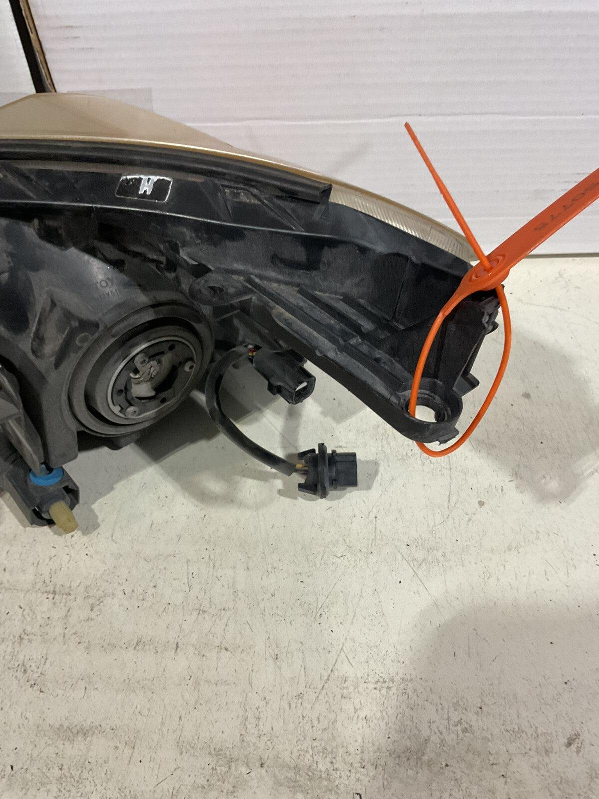 Headlight Damaged Right Passenger RH 2005 Honda Civic SAE+HRAI5PP2 OEM