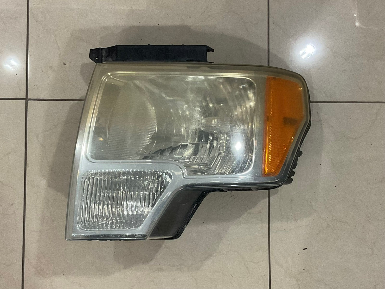 Headlight Left Driver LH 2009 10 2011 2012 2013 2014 Ford F-150 F150 Pickup CAPA