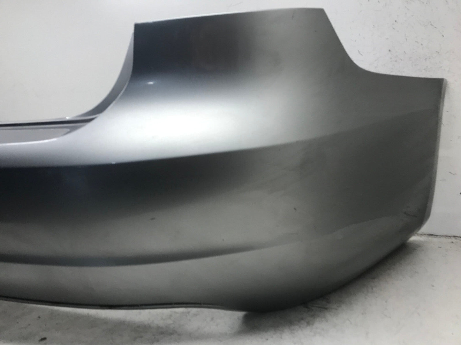 Rear Bumper Cover Silver 2012-2015 Volkswagen Passat B7 561807421B OEM