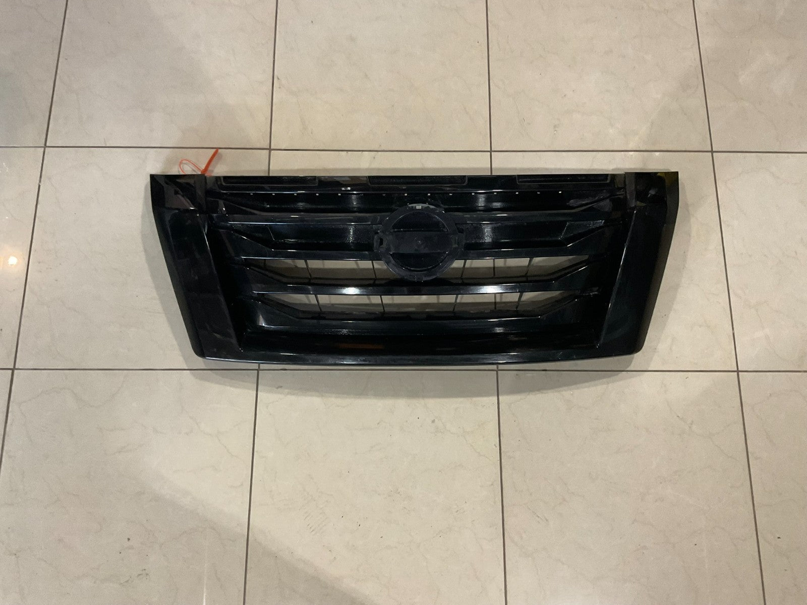Grill Grille Black/Silver 2022 -2023 - 2024 Nissan Pathfinder 623106ta0a+b OEM