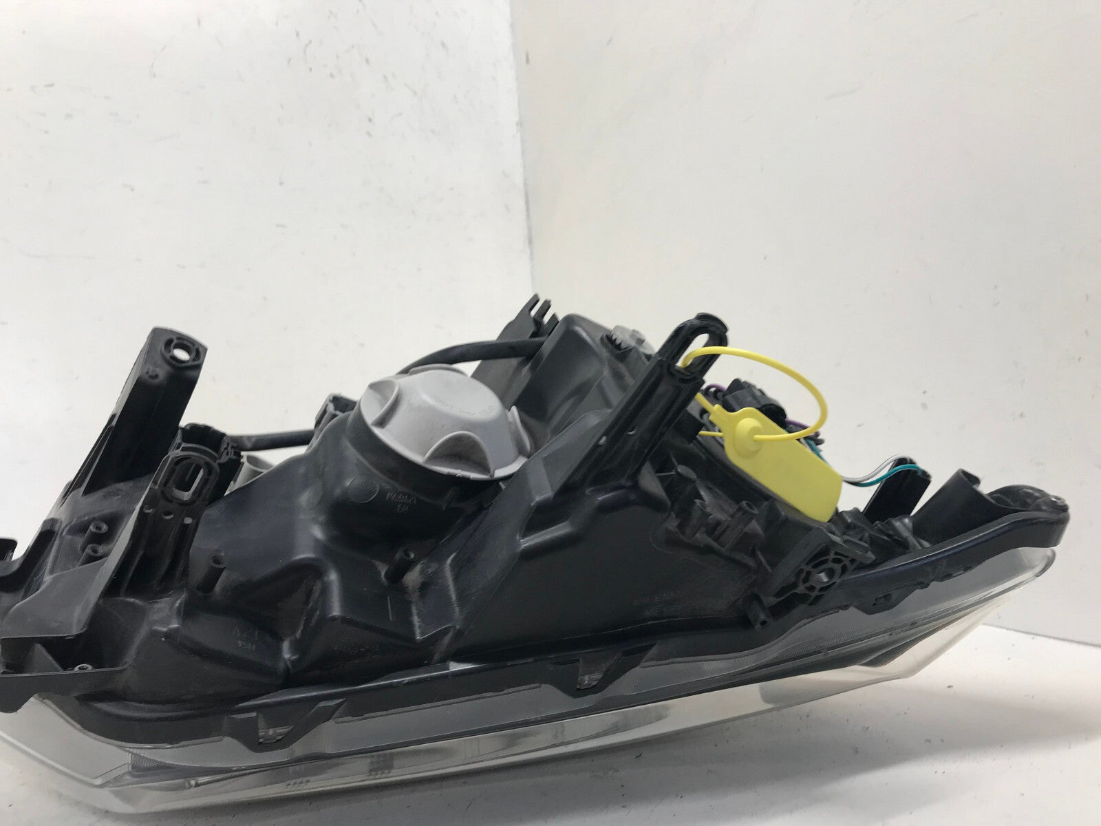 Headlight Damaged Left Driver LH Nissan Rogue 2014-2016 260604BA2A OEM