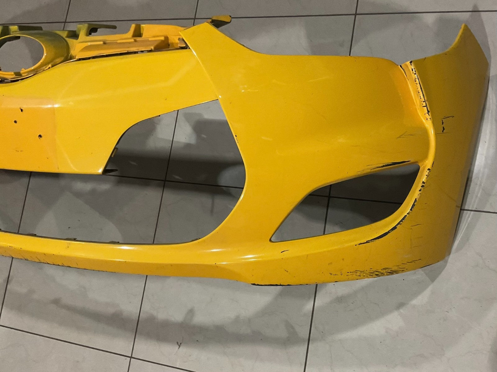 Front Bumper Cover Yellow Hyundai Veloster 2012-2017 86511+v20000 OEM