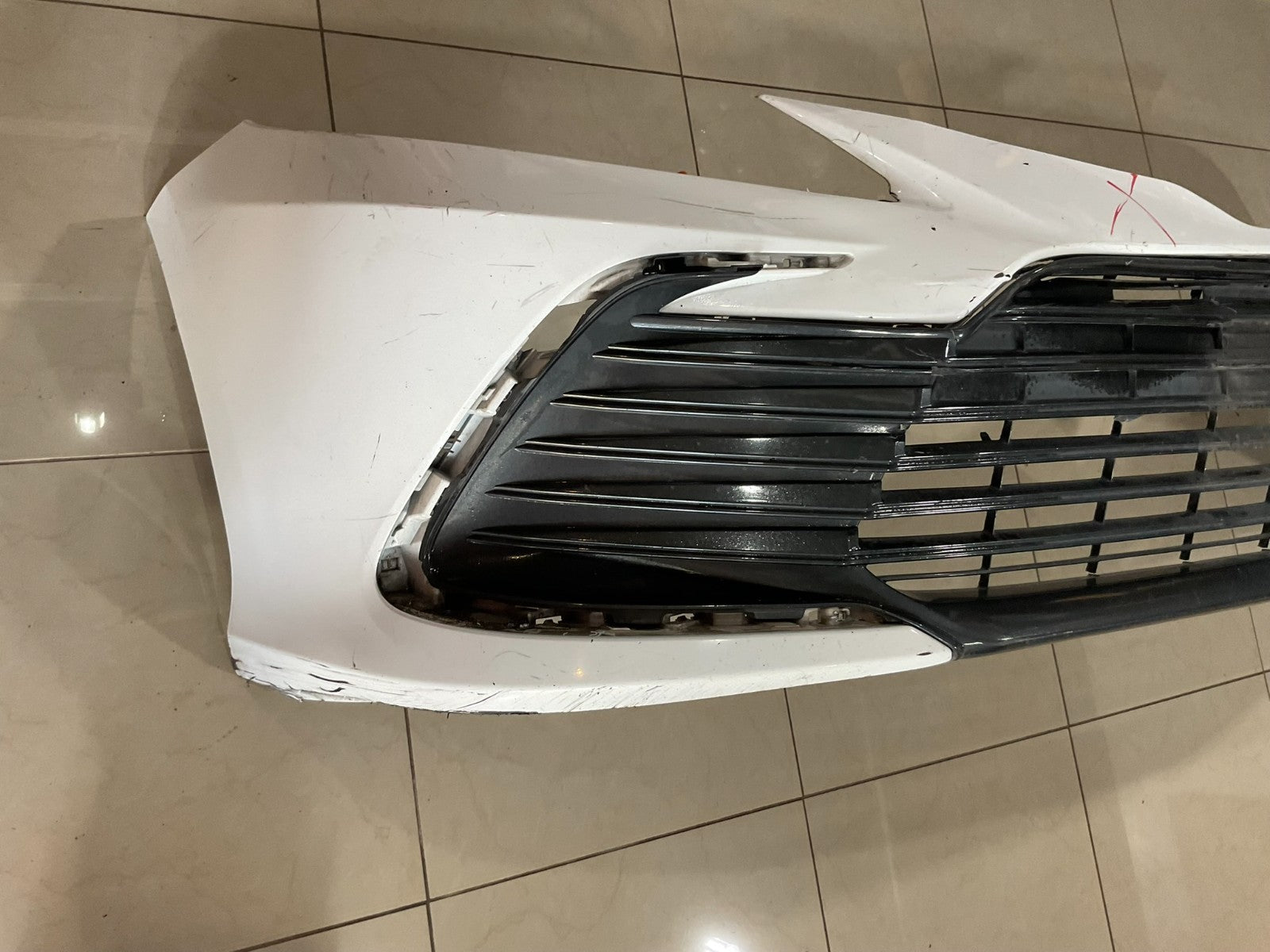 Front Bumper Cover White 2021-2022 Toyota Camry LE XLE 52119+06d00 OEM