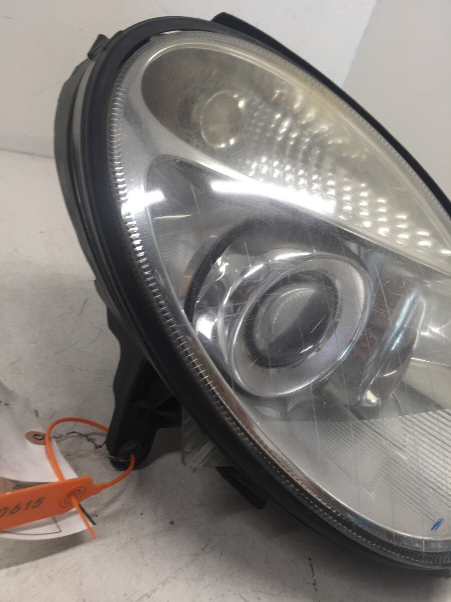 Halogen Headlight Damaged Passr RH for Mercedes E Class E320 E500 03 06 OEM