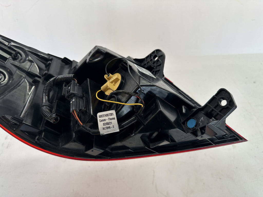 Tail light Damaged Right Passenger RH 18 19 20 21 22 Honda Accord 6003TA0380 OEM