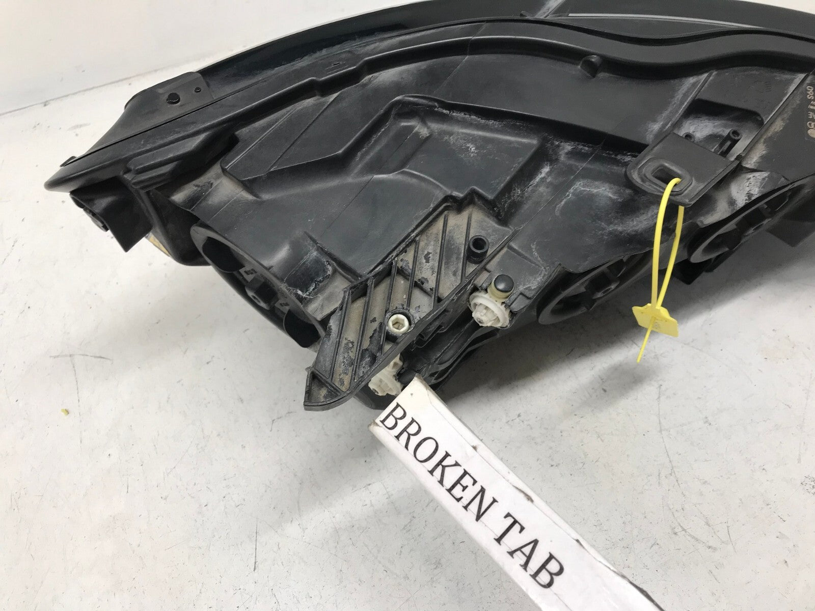 Headlight Left Driver LH 2012-2015 AUDI A6 C7 4G0941005 OEM