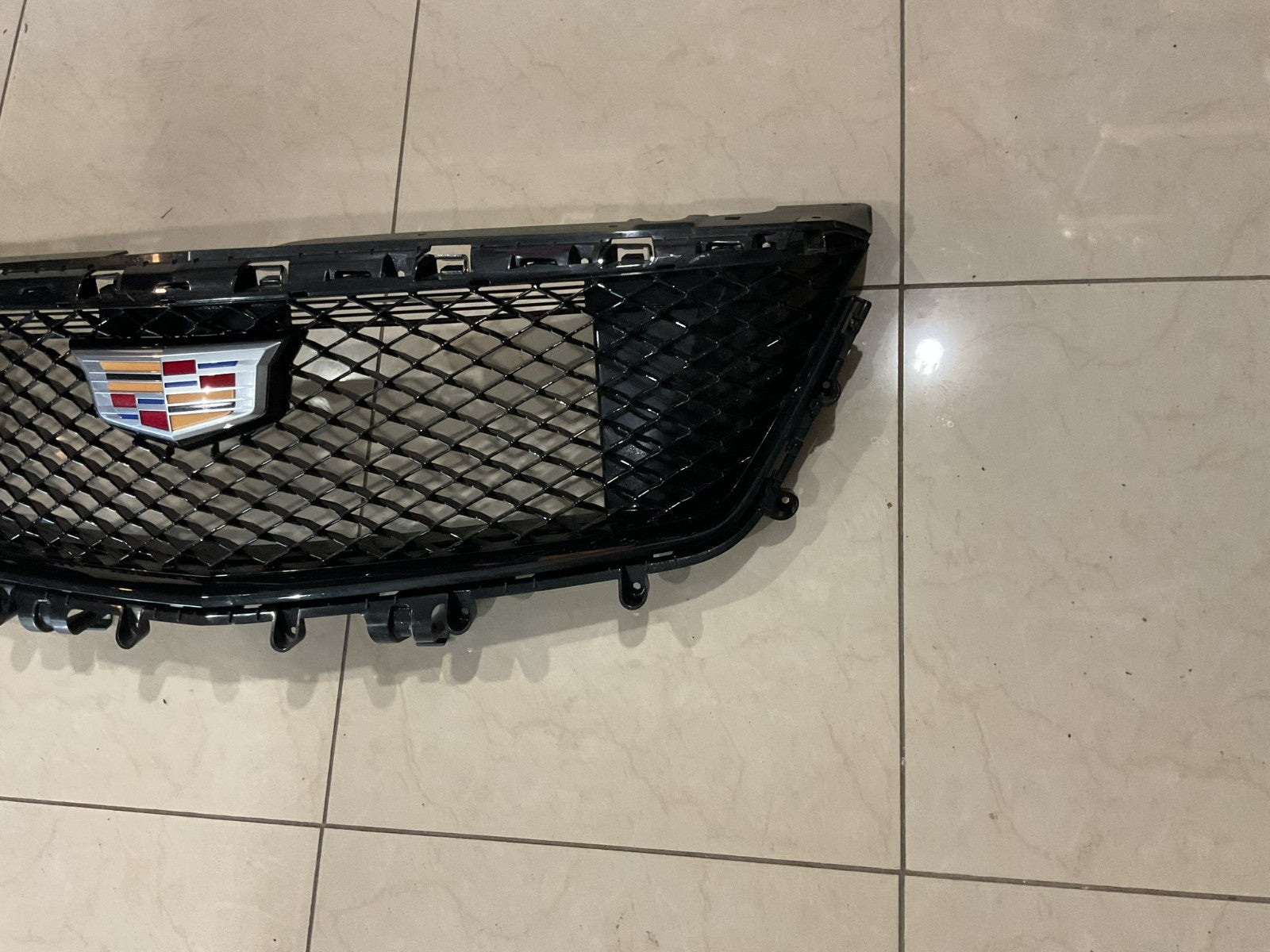 Grille Grill 2024 2025 Cadillac XT4 CAPA