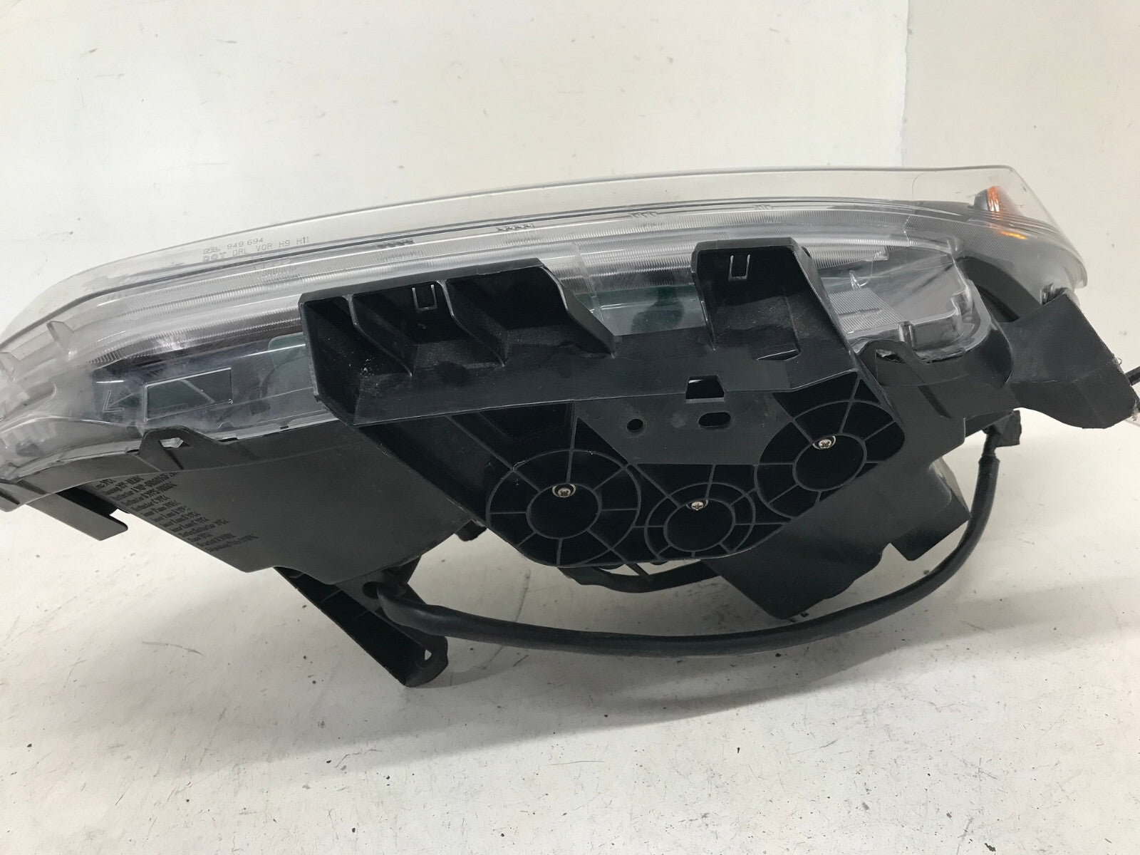 Headlight Damaged Left Driver LH Nissan Rogue 2014-2016 260604BA2A OEM
