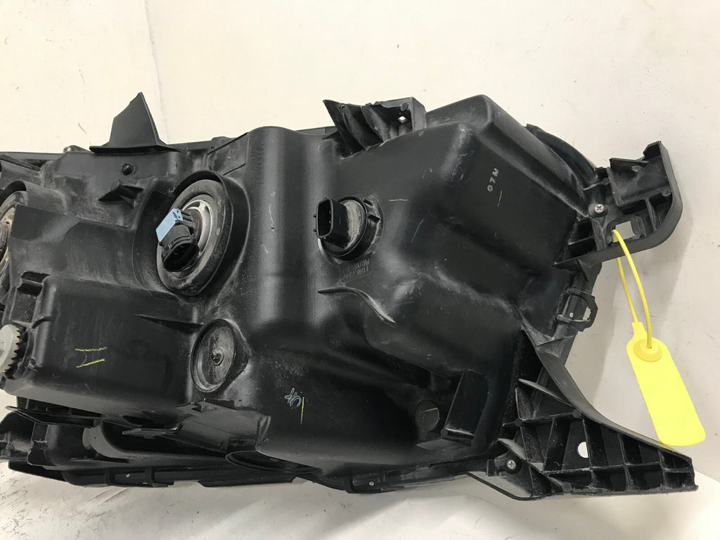 Headlight Damaged Left Driver LH Toyota Tacoma 2016-2021 8115004250 OEM