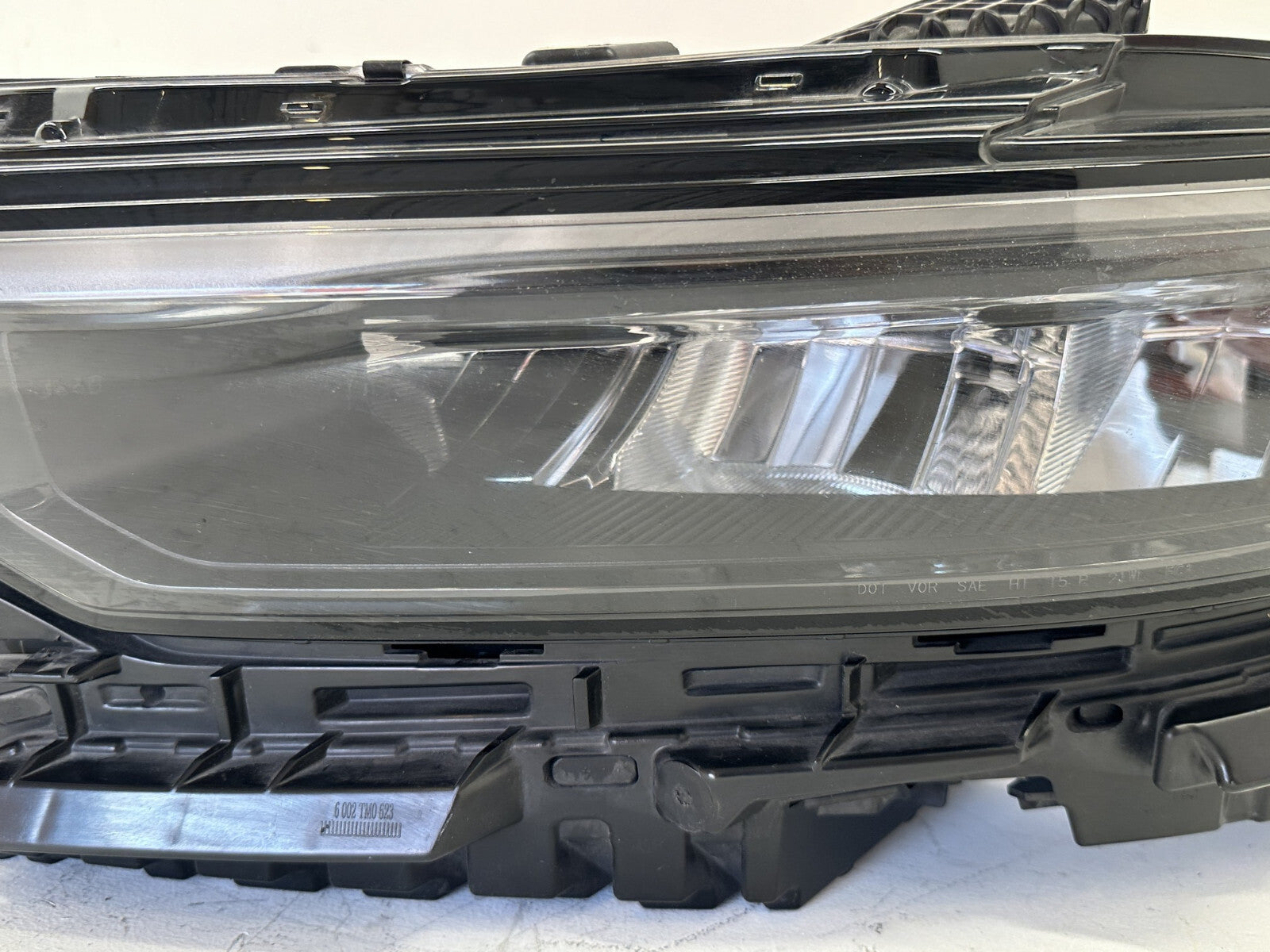 Headlight Left Driver LH 2021 2022 2023 Jeep Grand Cherokee 68376987AE OEM