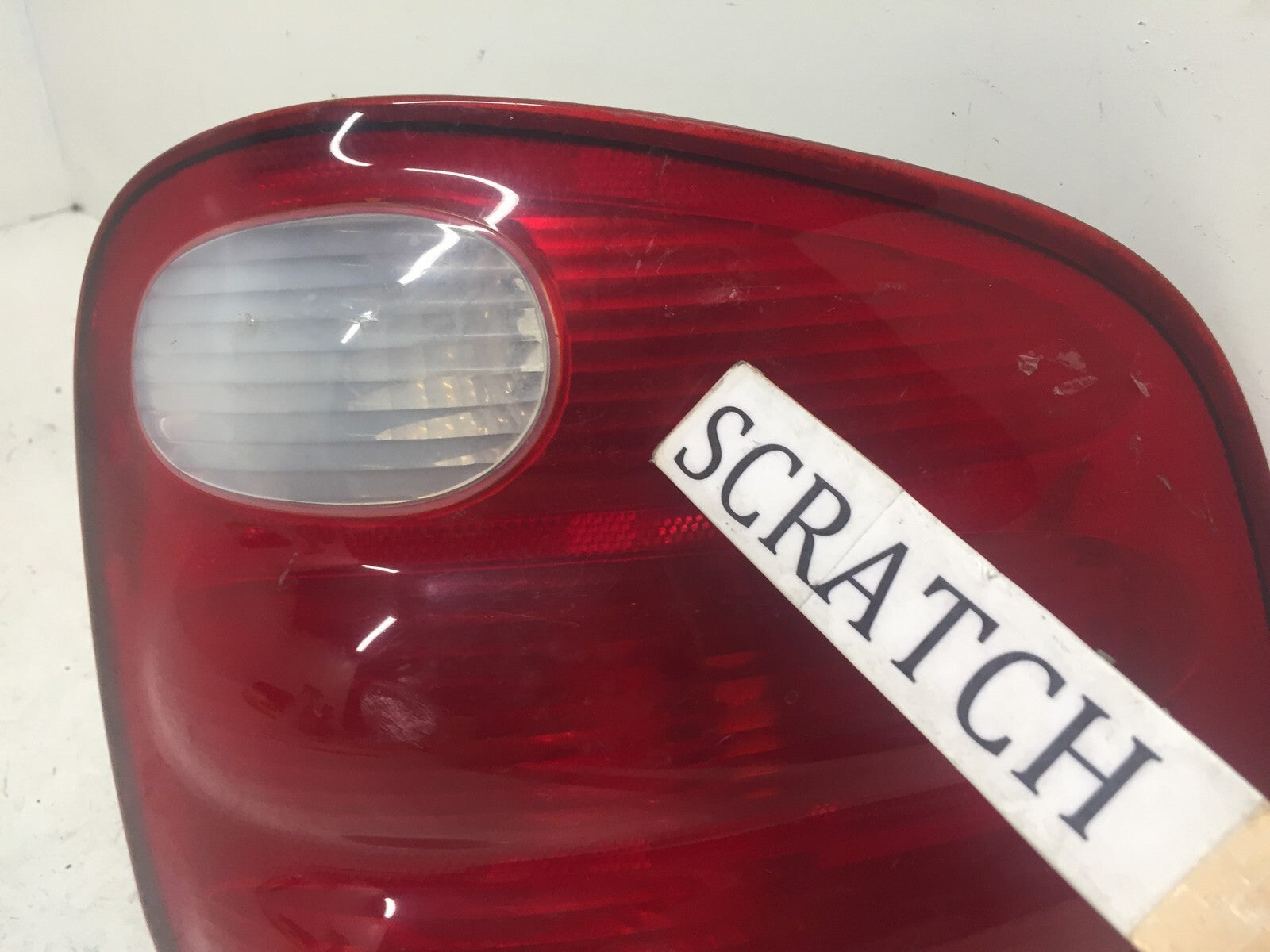 Tail light Damaged Damaged Right RH Ford F 150 2000-2004 YL3X-13440-A OEM